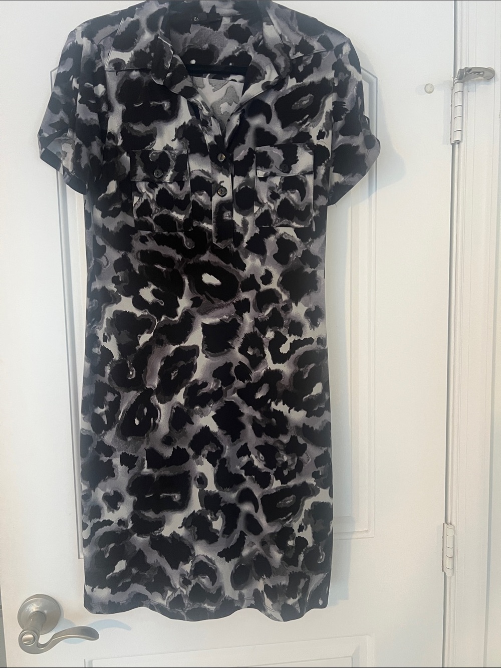 Enfocus Studio Black and Gray Abstract Print Top